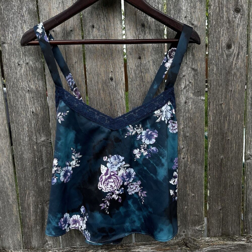 URBAN OUTFITTERS Leandra Whimsigoth Floral Lace Silk Feel Cami, Black/Blue-Large